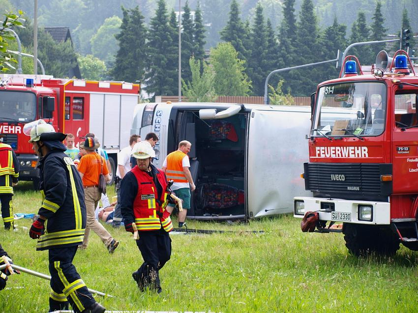 Schwerer Unfall mit Reisebus Lohmar Donrather Dreieck P055.JPG